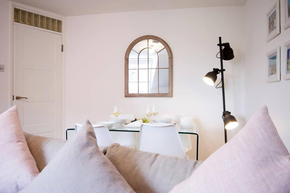 Modern Apartment In The Heart Of Oxford With Secure Underground Parking Exteriör bild